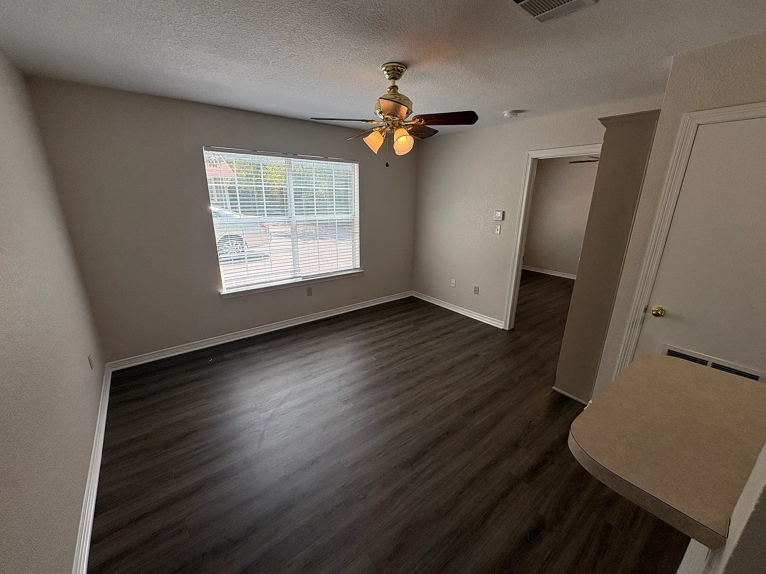 1 bed, 540 sqft, $975 — Photo 3