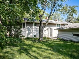 3218 W Owasso Blvd, Shoreview, MN 55126