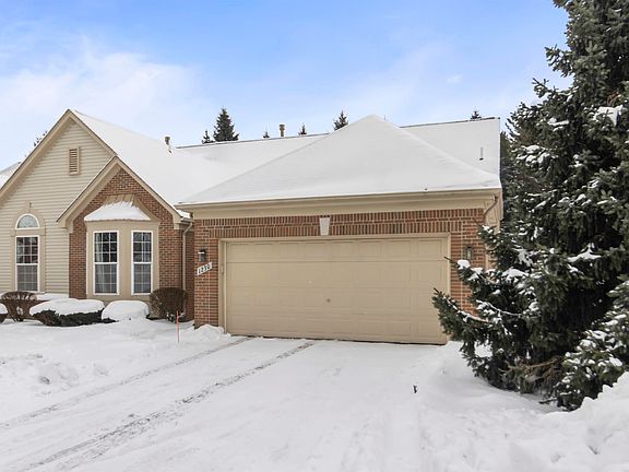 3rd image of 1230 Churchill Cir