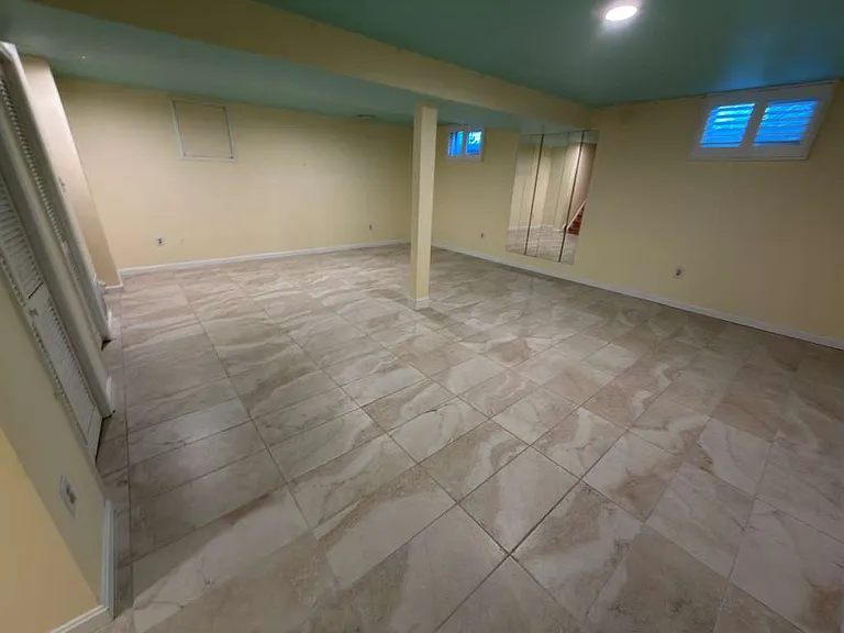 8201 Bell Ln — Photo 2
