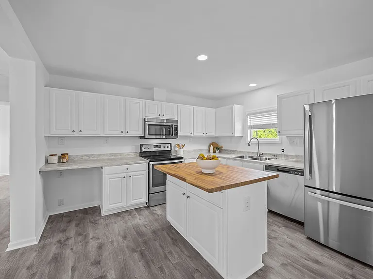 2634 Samuel Ct — Photo 1