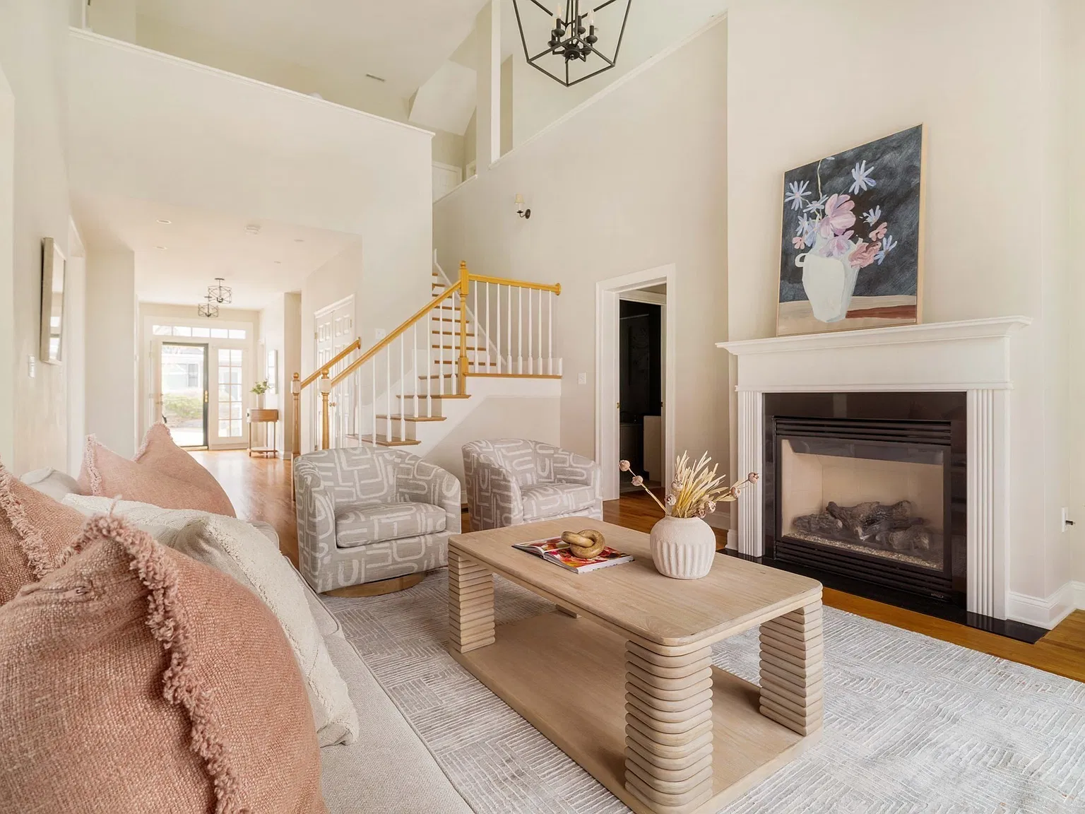 3 bed, 3.5 bath, 3539 sqft, $6,000 — Photo 2