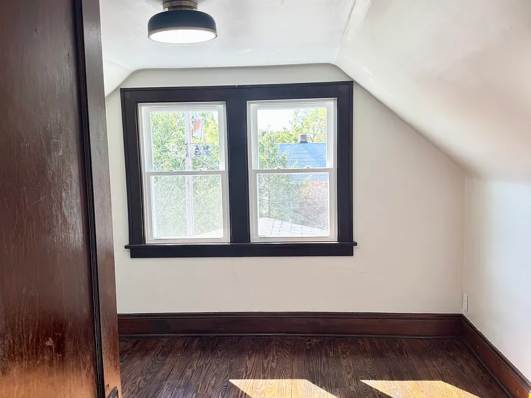 2121 Eldred Ave #UP — Photo 19
