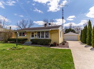 705 W Jones St, Plano, IL 60545