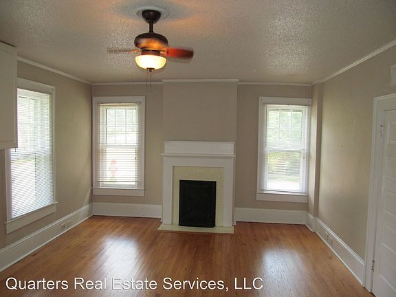 4th image of 1400 Glade St