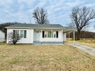 1305 Wyandotte St, Seneca, MO 64865