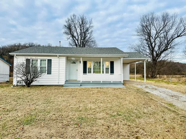 1305 Wyandotte Street, Seneca, MO 64865