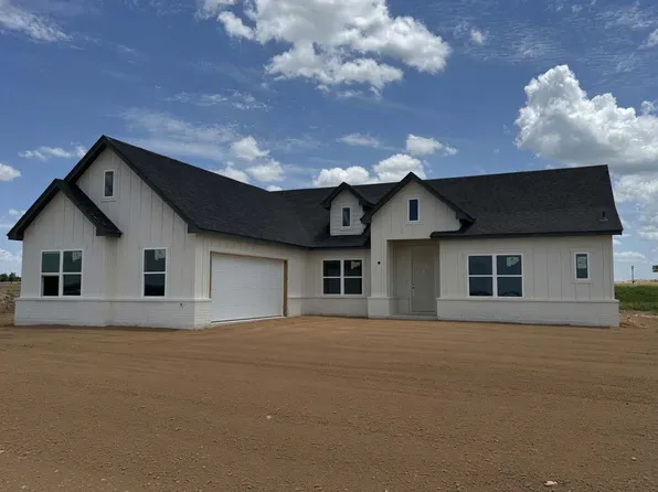 145 Legends Way, Bridgeport, TX 76426