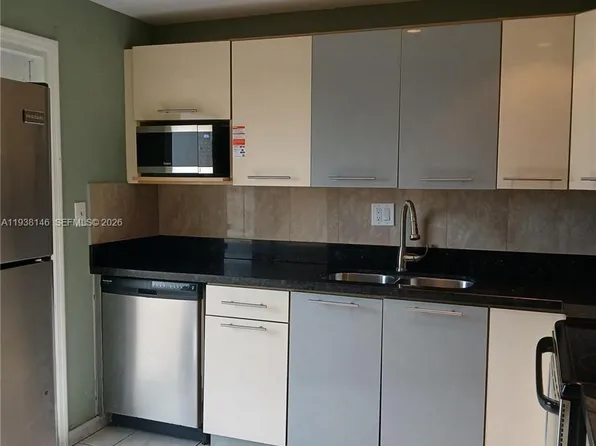 5950 Del Lago Cir APT 112, Fort Lauderdale, FL 33313