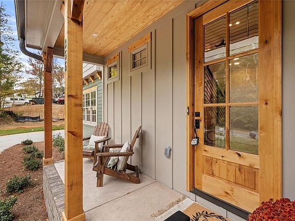 4th image of 355 Lissara Lodge Dr