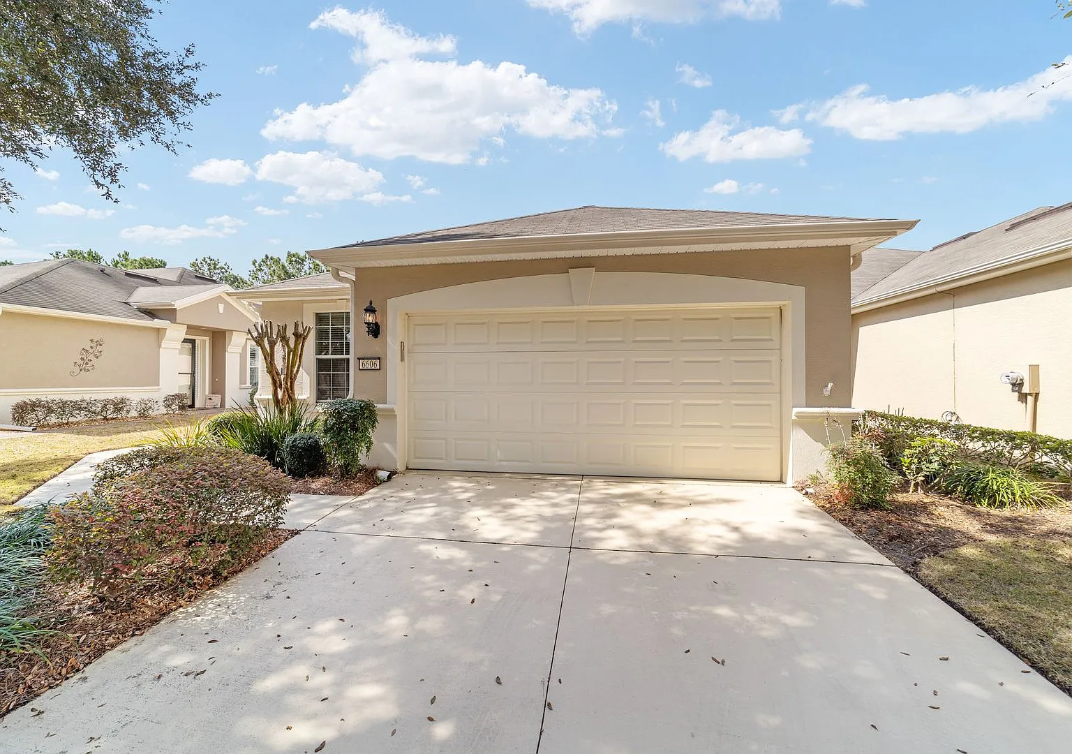 Resort-Style 55+ Living in Stone Creek Beautiful 2-Bedroom Villa with Screened Lanai & 2-Car Garage! — Photo 3