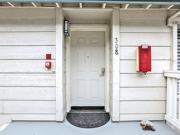 5th image of 1400 El Camino Real APT 308
