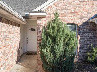 708 William Dr, Lindale, TX 75771