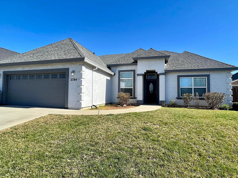 2784 Ceanothus Ave