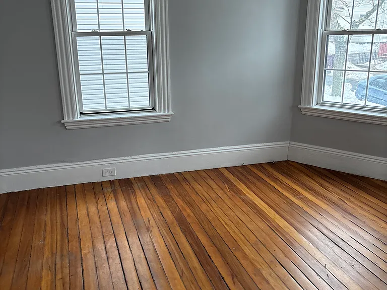 51 Glendale St #B — Photo 10