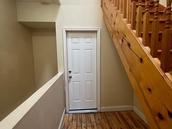 2nd floor apartment entrance