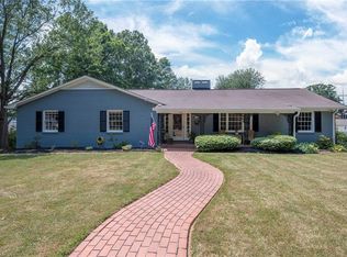 340 Grandview Dr, Winston Salem, NC 27104