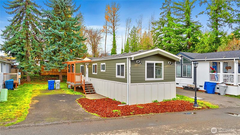 2nd image of 31108 3rd Ave #319