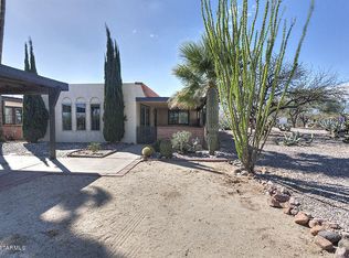 190 N Camino Del Vate, Green Valley, AZ 85614