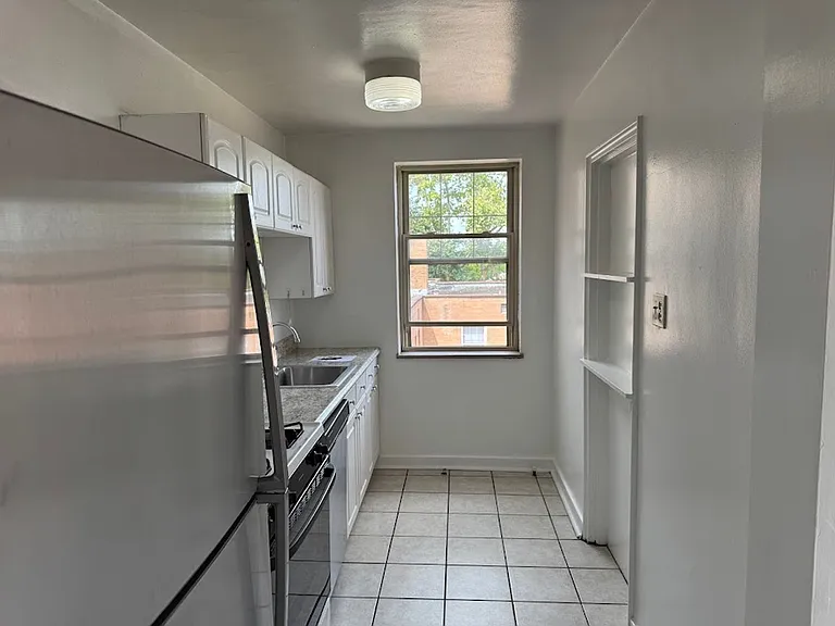 5506 Fifth Avenue — Photo 74