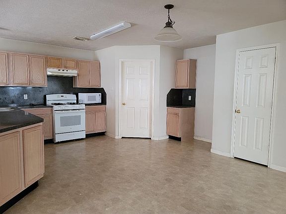 4th image of 3602 Clayton Trace Trl