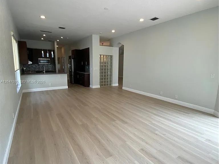 628 SW 168th Ter — Photo 13