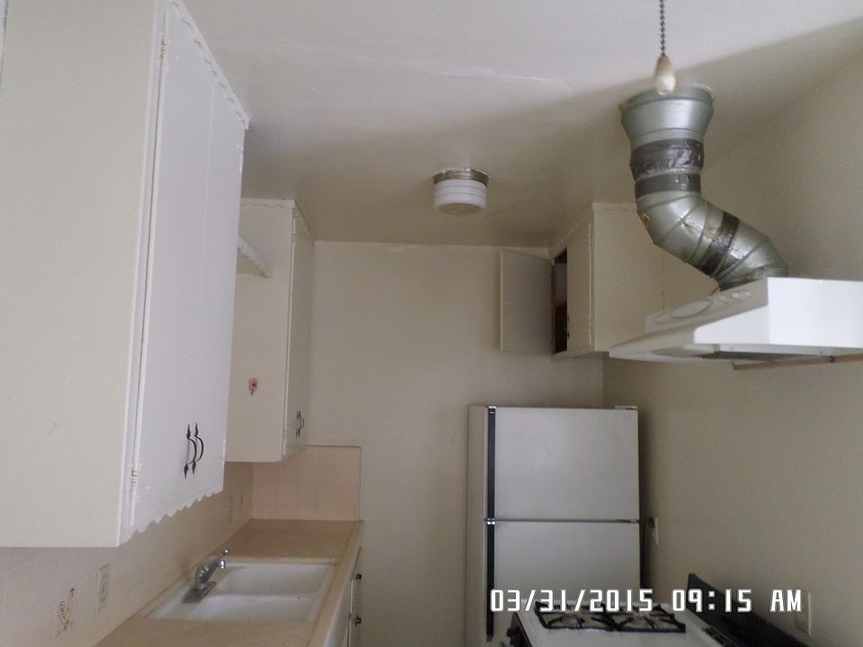 2nd image of 422 N Chandler Ave APT C