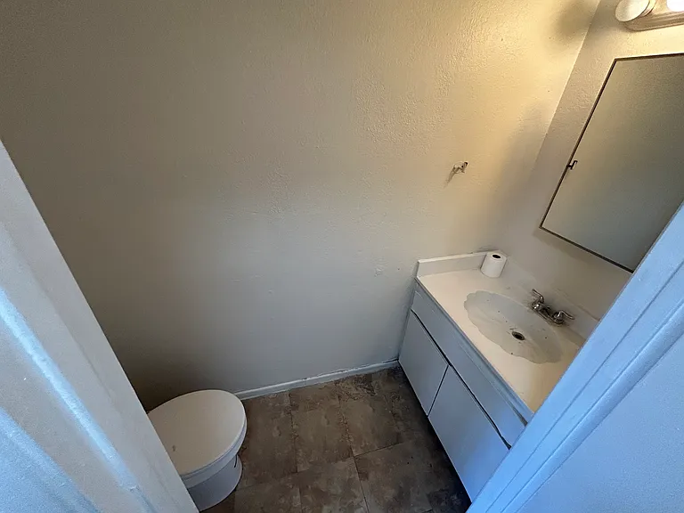 437 Grand Ave #2 — Photo 3