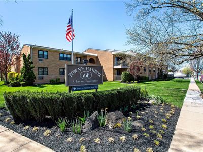 57 Hampton Place #22C, Freeport, NY, 11520