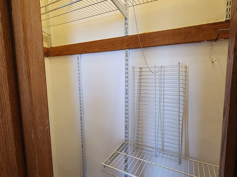 2404 W Superior St #3E — Photo 6