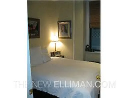 Rented by Douglas Elliman | media 23