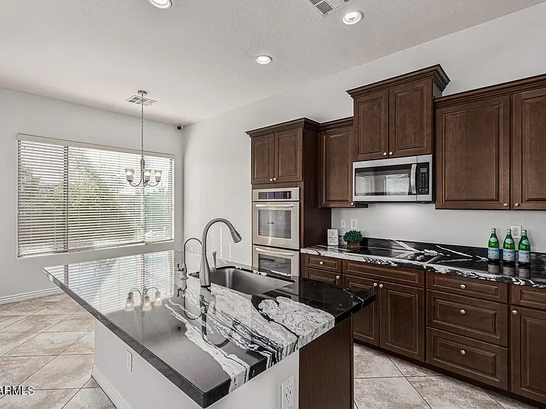 3407 E Glacier Pl — Photo 4