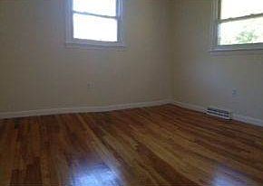 1 of 4 bedrooms w/ hdwd