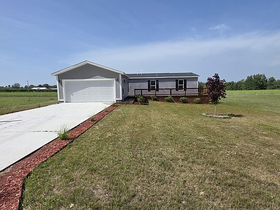 3rd image of 5556 W Lake Blvd