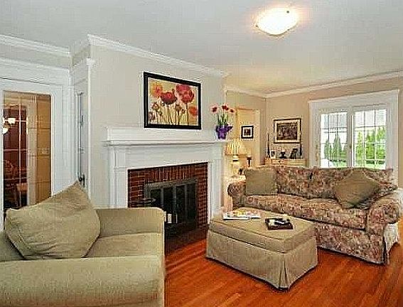 5th image of 21 Maywood Dr