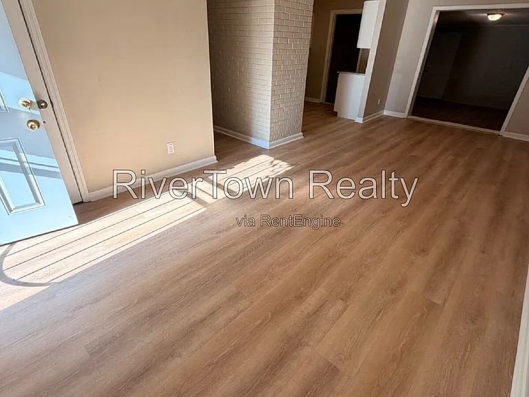 1511 Elkwood St — Photo 1