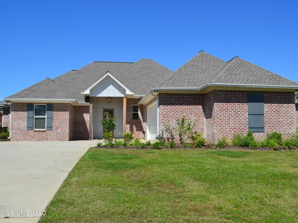 107 Catherine Blvd, Clinton, MS 39056