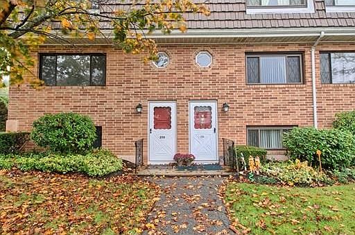 1st image of 256 Farrwood Dr