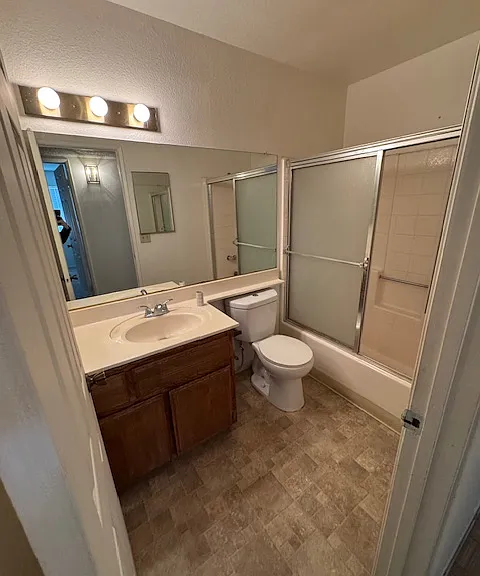 700 Silver Oak Dr — Photo 13
