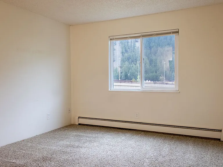 Big Horn Apartments — Photo 33