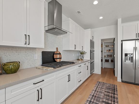 7th image of this home