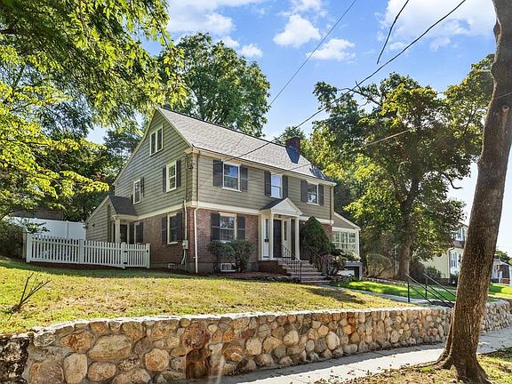 3rd image of 30 Allen Rd