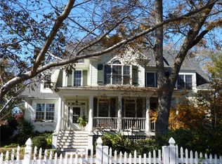 1752 Brockett Rd, Tucker, GA 30084