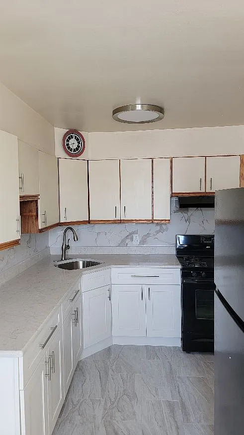 2 bed, 3050 sqft, $1,550 — Photo 3