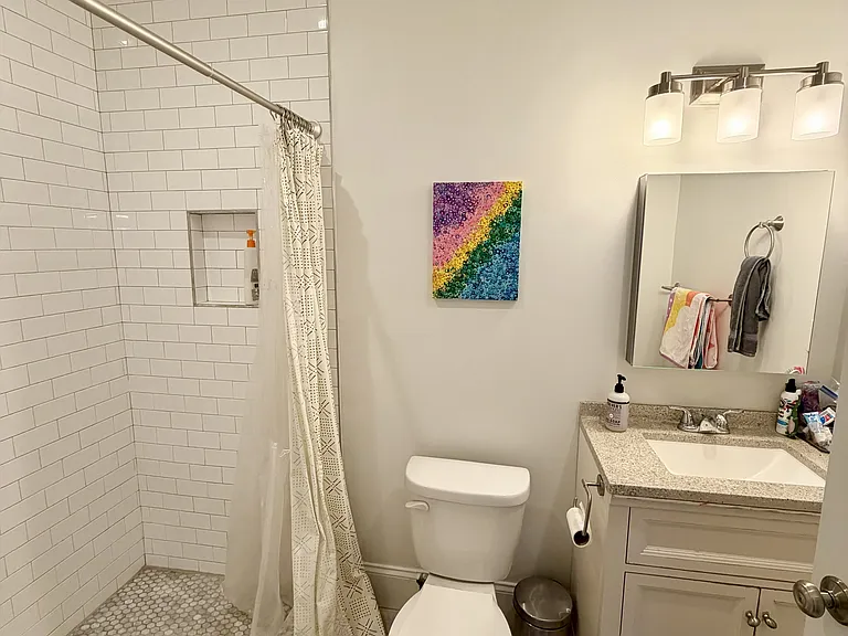 143 E Cottage St #3 — Photo 5