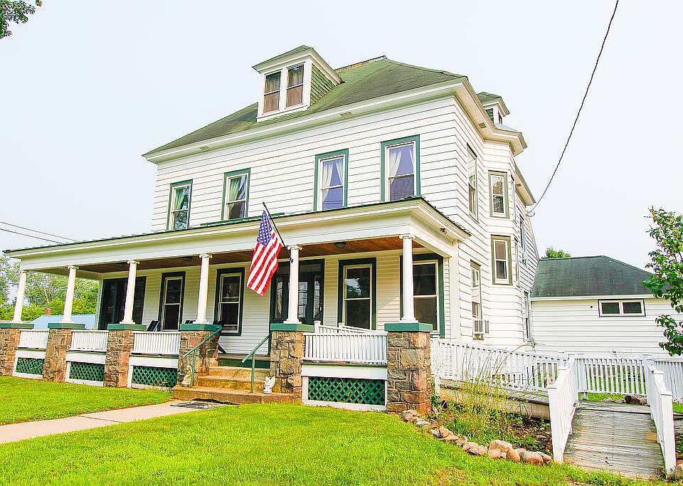 1st image of 218 Palmer Ave