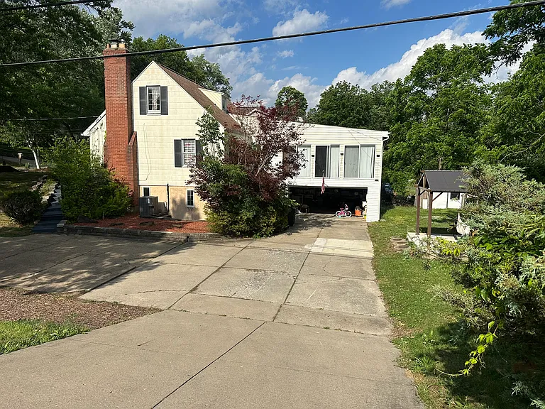 1000 Logan Rd — Photo 17