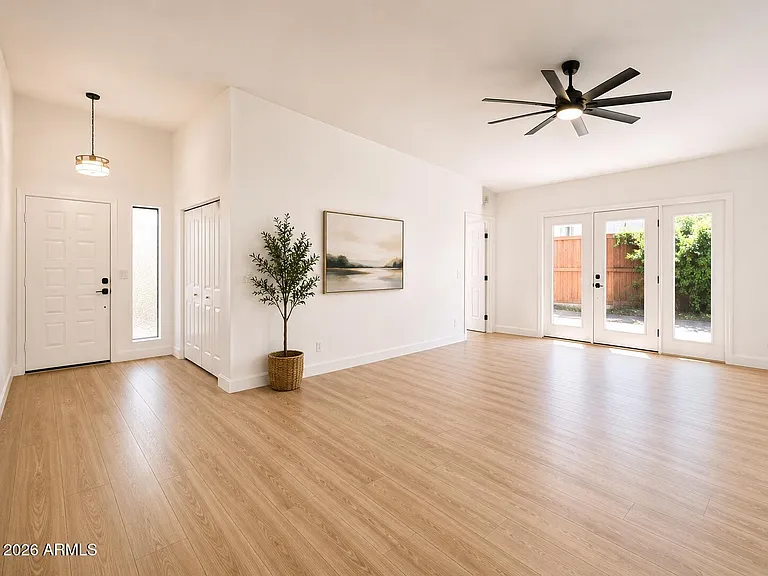 4331 W Kimberly Way — Photo 6
