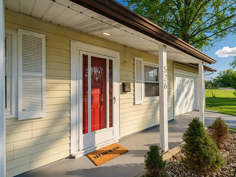 526 Impala Ln — Photo 3