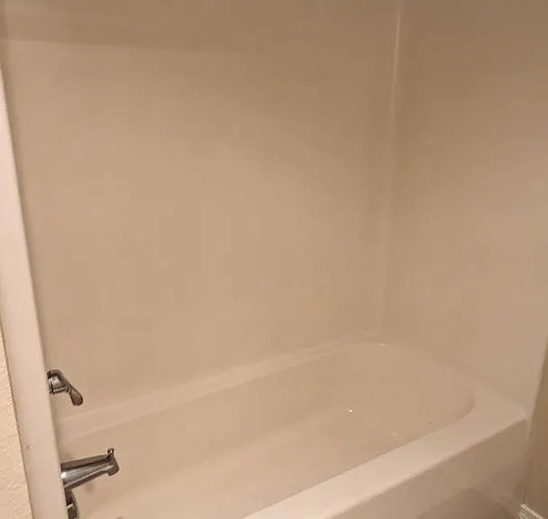 Wellesley Park Apartments — Photo 14